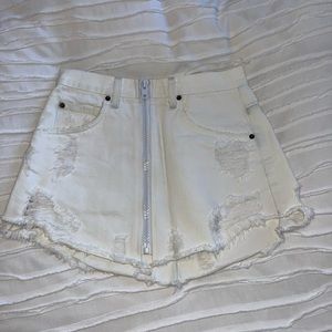 Carmar white denim skirt